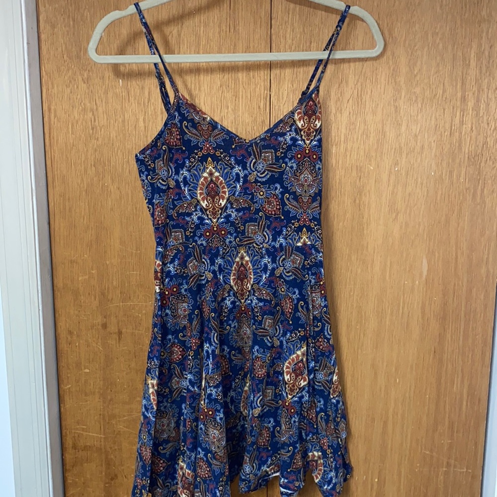 Forever 21 navy dress with pretty design